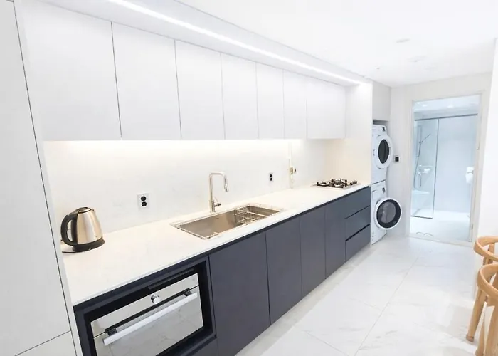 Spacious Family Near Coex & Gangnam *