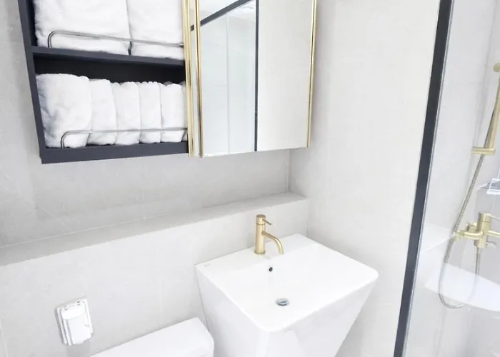 Apartment Spacious Family Near Coex & Gangnam *