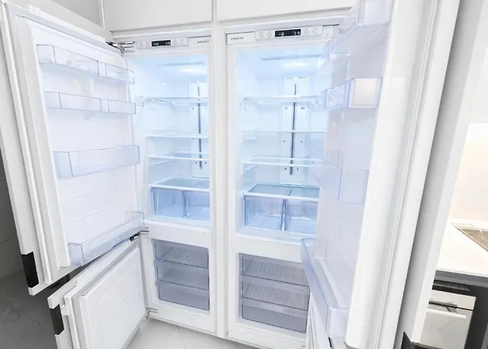 Spacious Family Near Coex & Gangnam Apartment