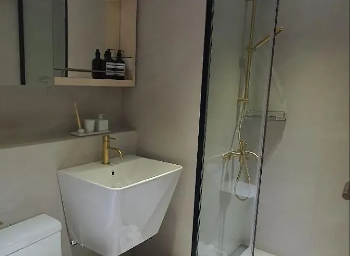 Spacious Family Near Coex & Gangnam Apartment